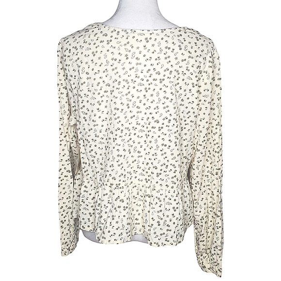 a.n.a. A New Approach Paisley Ditzy Cream Cross Front 100% Cotton Peplum Top - Picture 3 of 8